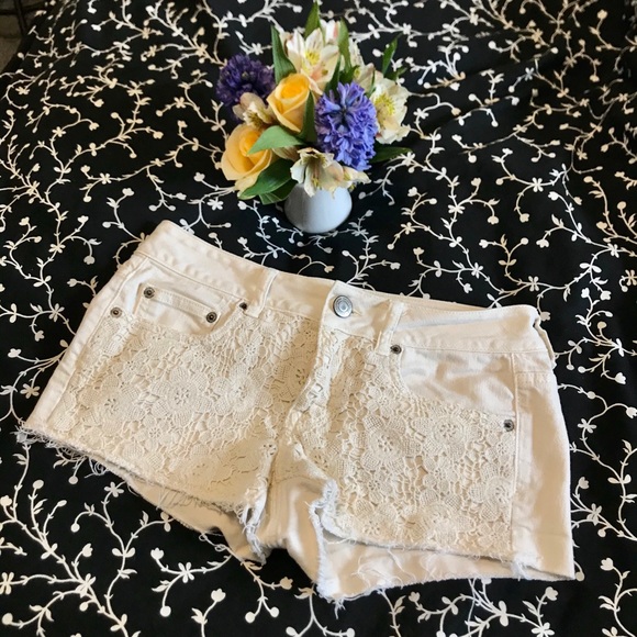 Denim Lace-y Short Shorts - Picture 2 of 5